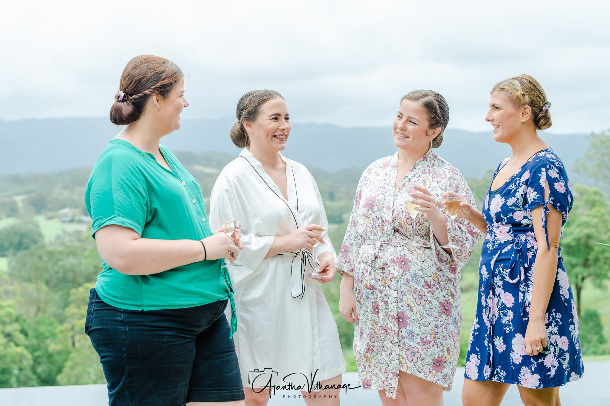 Bride & the bridesmaid