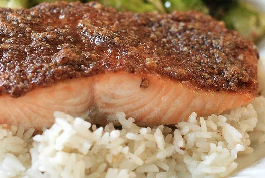 Paleo Pecan-Maple Salmon