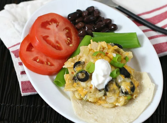 Cazuela de enchilada vegetariana con queso