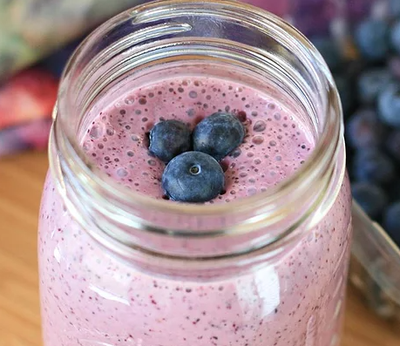 Healthy Blueberry Breakfast Smoothie