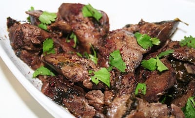 كبدة الدجاج بالبصل