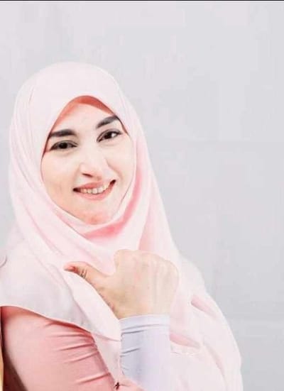 ولاء محمد باشا  فنانة تشكيلية