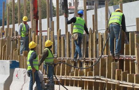 Report casts light on difficult conditions, low income of ‘unorganised’ workers