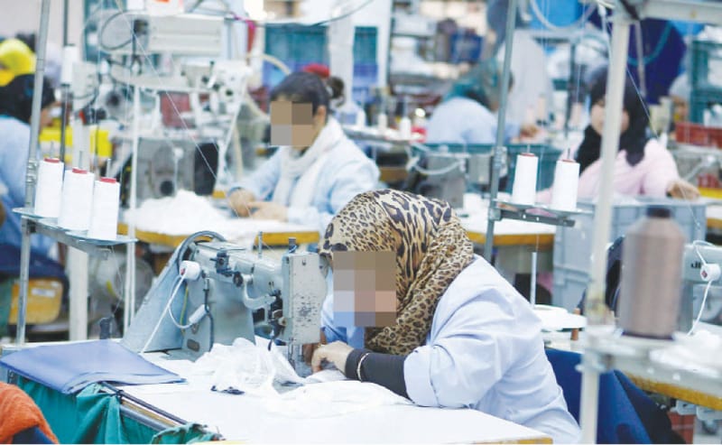 تساؤلات عن عدم نشر قرار تأجيل “الأدنى للأجور” المرتبط بالتضخم