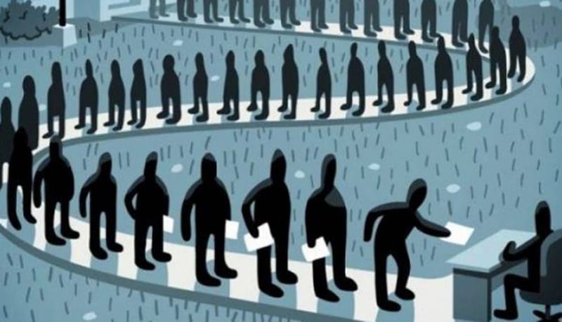 The unemployment rate in the first quarter of the current world decreased by 2.2 points