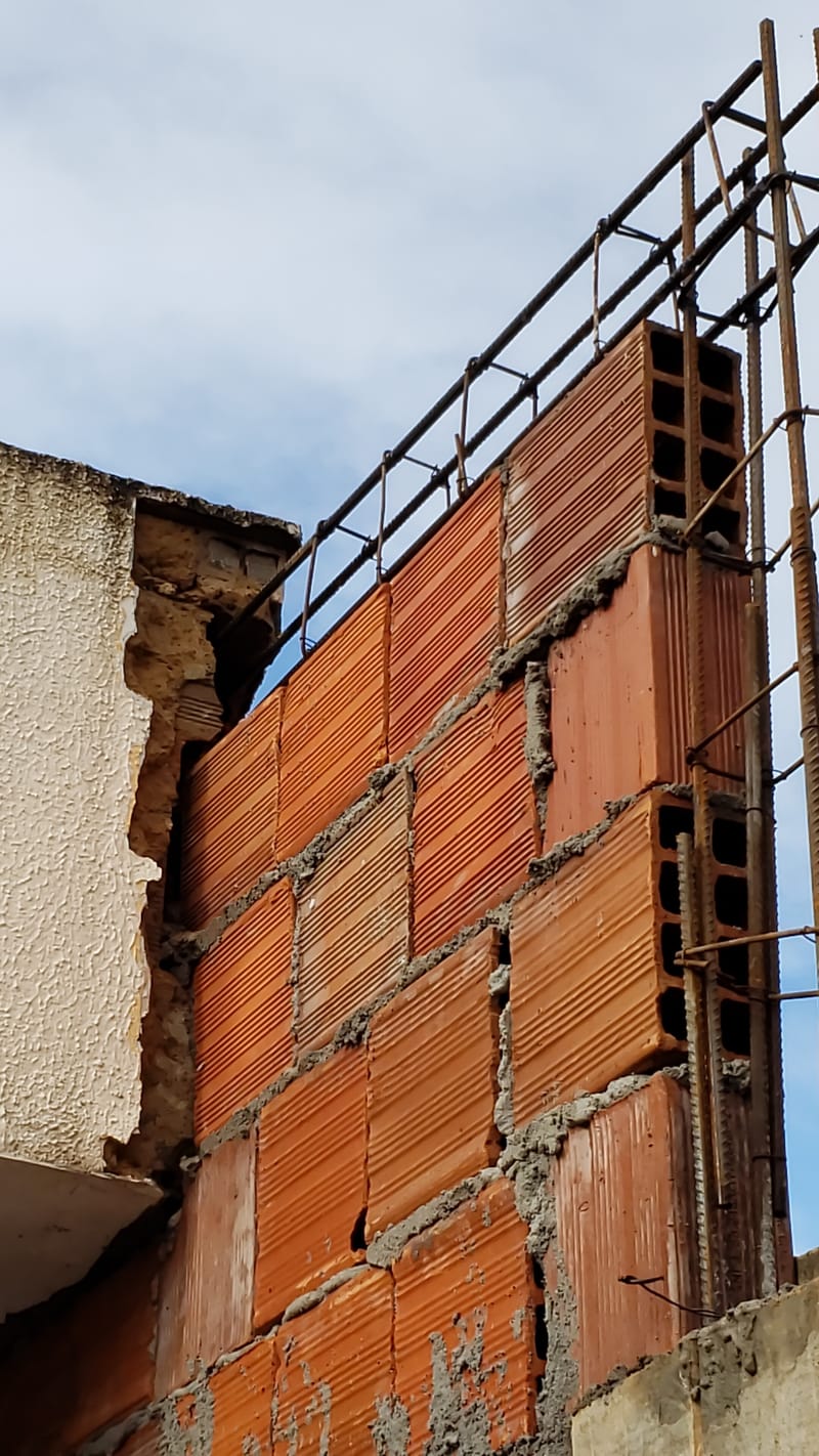 CONSTRUÇÃO