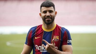 Sergio Aguero 'บอกโดยบาร์เซโลนาว่าเขาจะเล่นบทบาทเสริมในฤดูกาลหน้า' เมื่อเซ็นสัญญาโอนฟรีจาก Man City ... เนื่องจากยักษ์ใหญ่ชาวสเปนหวัง Ansu Fati วัย 18 ปีฟื้นตัวจากอาการบาดเจ็บที่เข่าในระยะยาว