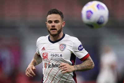 Nahitan Nandez และลีดส์ยูไนเต็ดเก็งกำไรในที่สุดก็ยอมผ่อนปรนในสื่ออิตาลีร้านค้าหลายแห่งคาดการณ์ว่าลีดส์อยู่ในตำแหน่งกองกลางกายารี่ - แต่ตอนนี้ปลายทางใหม่กำลังถูกพิจารณา