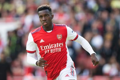 อาร์เซนอล 'วางป้ายราคา 20 ล้านปอนด์' ให้กับ Eddie Nketiah แต่ Crystal Palace ต้องการให้เขาในราคา 10 ล้านปอนด์เนื่องจากการเสนอราคาสองครั้งจากสโมสรเยอรมันปฏิเสธ