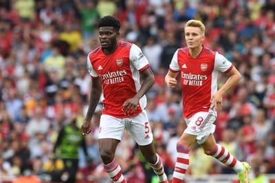 Yves Bissouma ส่งข้อความเตือน Arsenal เรื่องการกำกับดูแลหน้าต่างโอนของพวกเขา