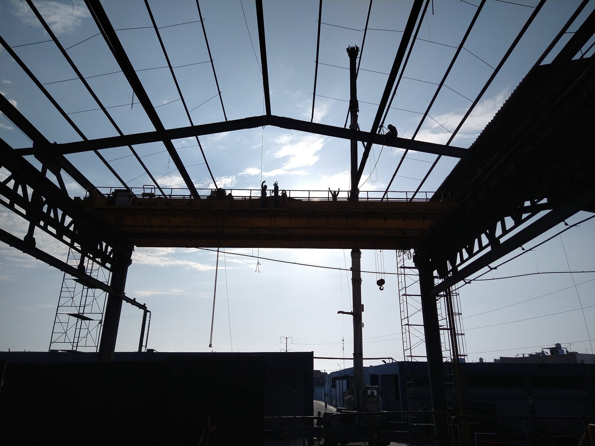 Proyecto "Desmontaje de Nave Industrial y Puentes Grúa de 10 Tn"