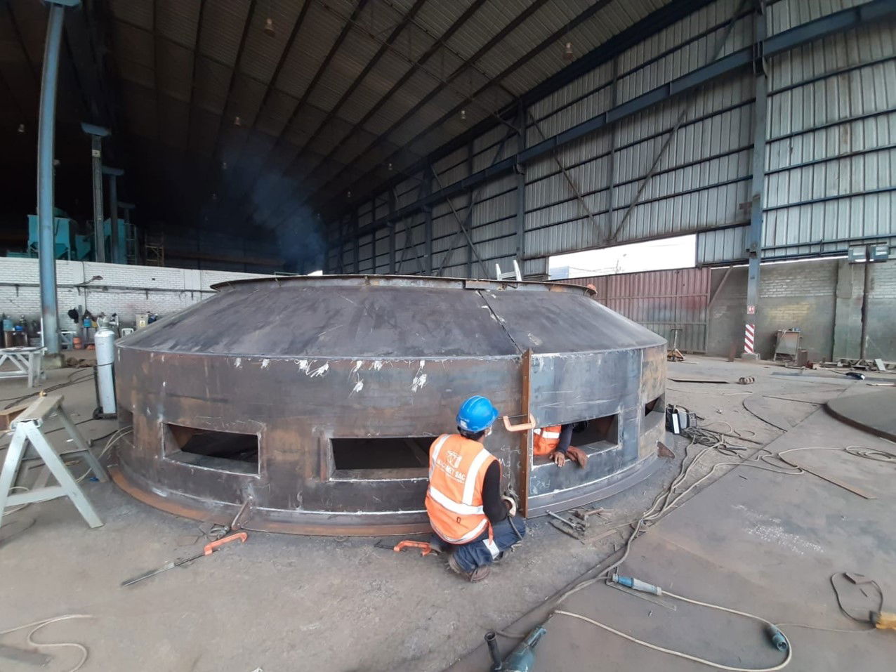 Proyecto "Fabricación de FeedWeell de 8m de Diámetro y Aplicación de Protección Superficial"