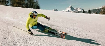 OUCH ! LES BLESSURES TYPIQUES DU SKI ET COMMENT LES PRÉVENIR :