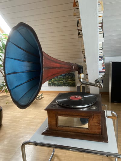 Grammophon und Schellackplatten