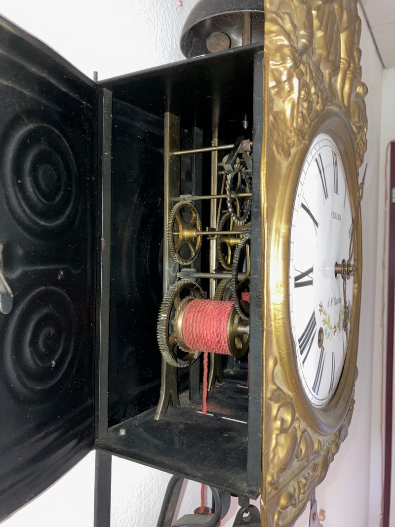  (15S) COMTOISE MIT LYRAPENDEL