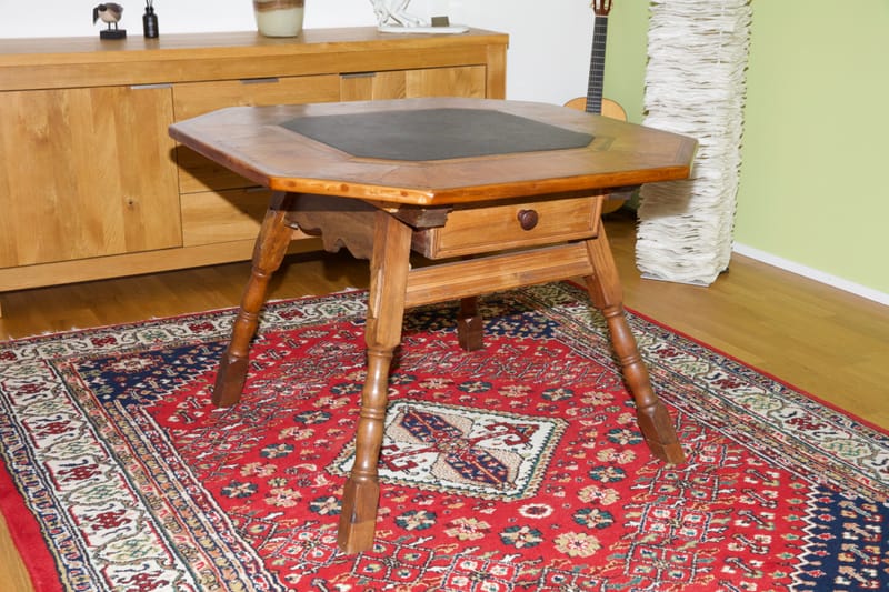 (24W) ANTIKER SCHRAGENTISCH NUSSBAUM