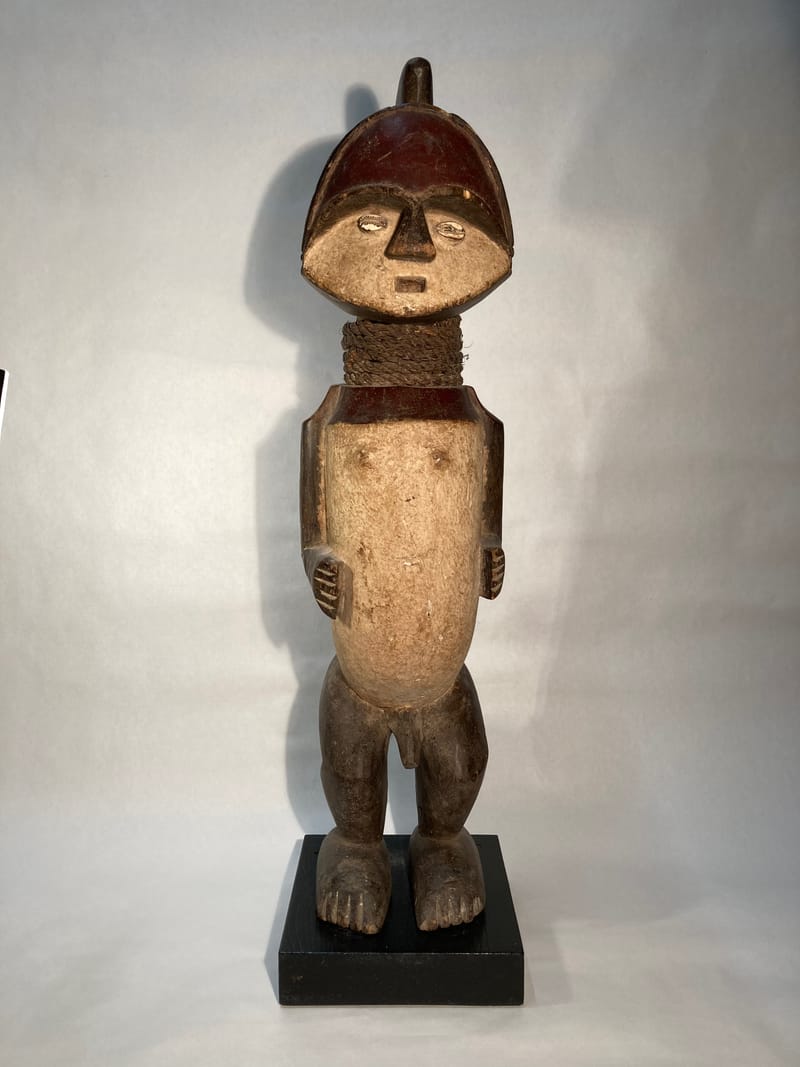 (75S) AFRIKANISCHE HOLZFIGUR DER AMBETE MIT FETISCH