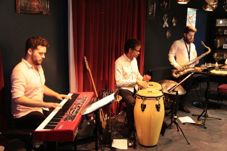 Concert de musique jazz et latine