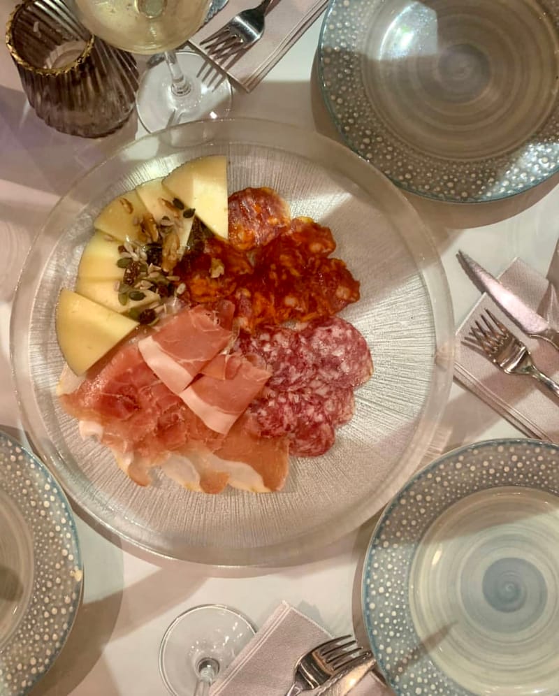 Iberian delicatessen platter