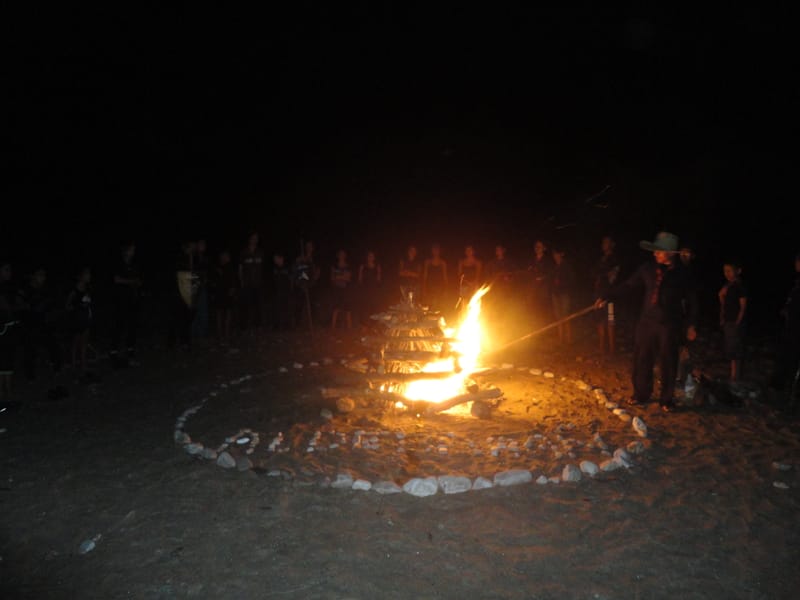 El Fuego y la Tropa Scout