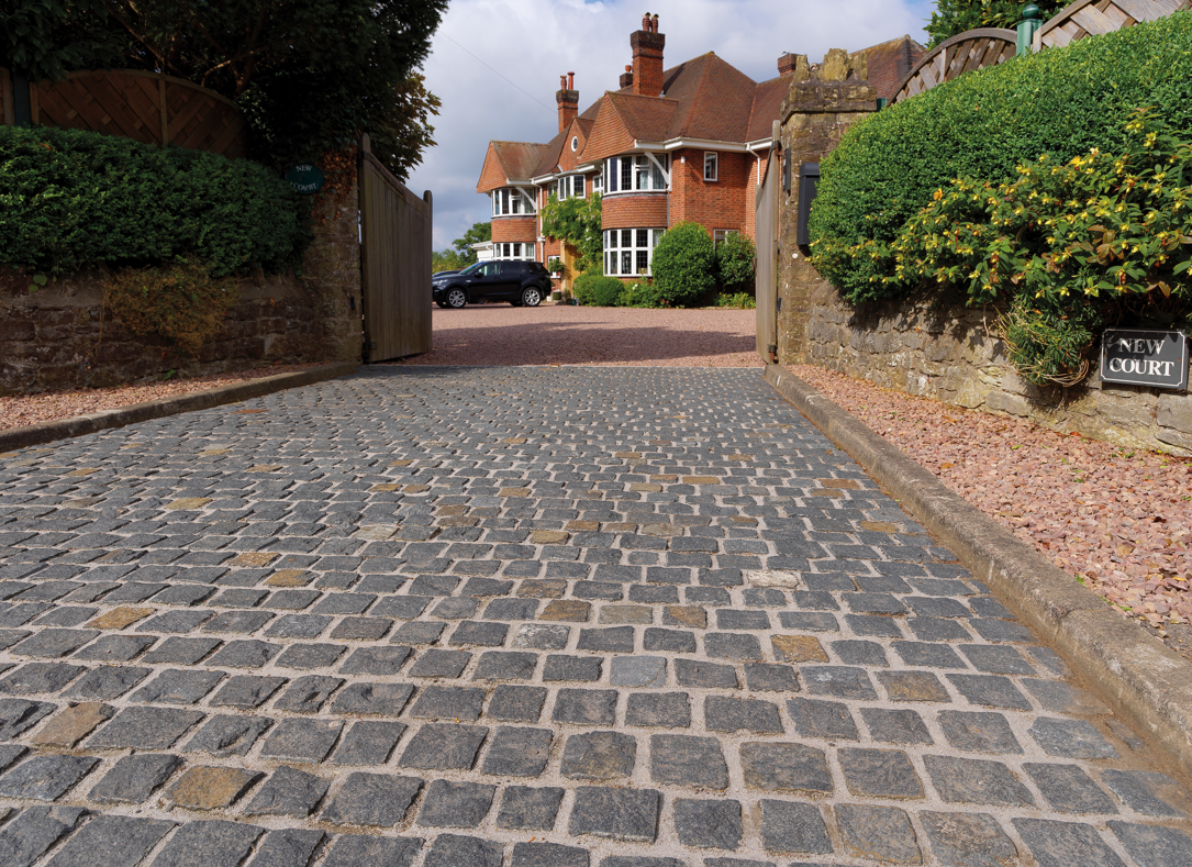 Stone Setts Black Granite