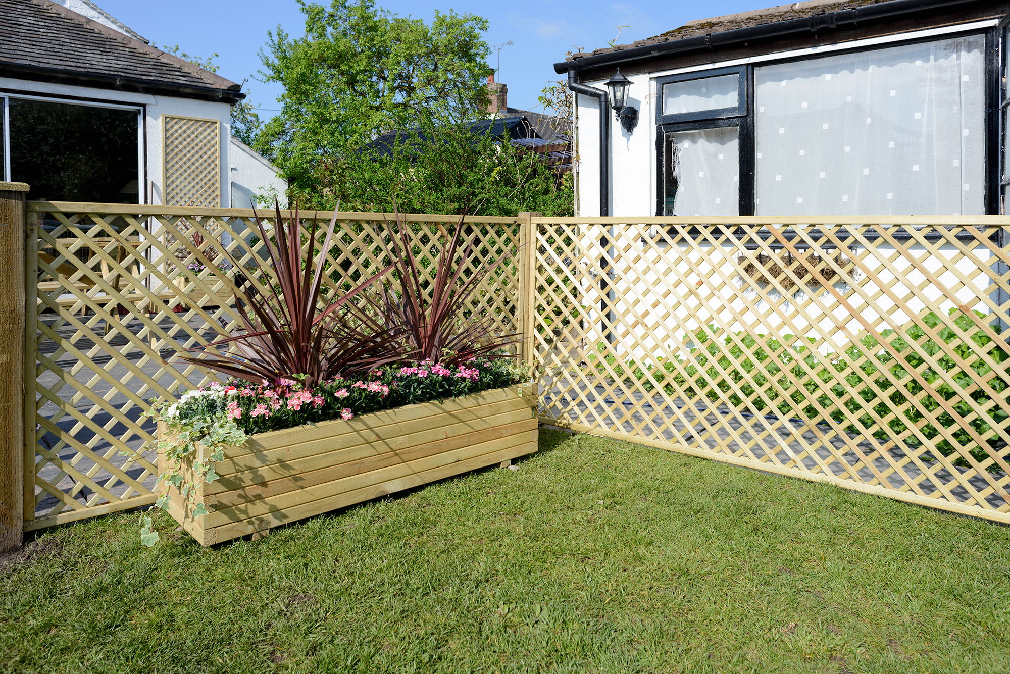 Heavy Duty Trellis and Elite Planter