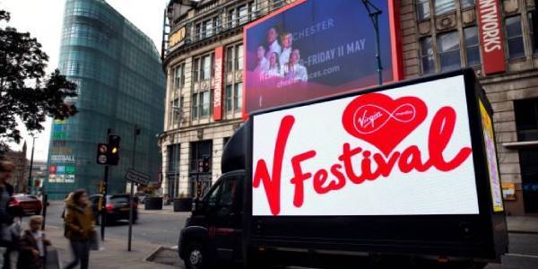 The ultimate digital mobile billboard designing