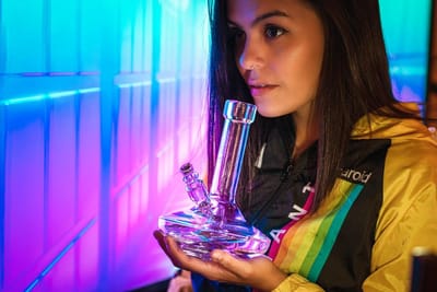 1. Glass Bong image