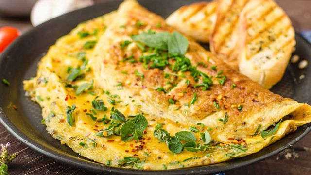 هل الأومليت صحي ومناسب لخطة إنقاص الوزن؟