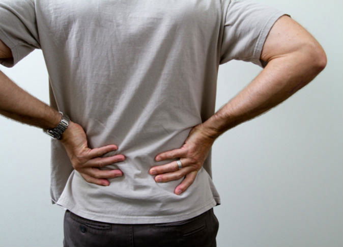 فاكهة تحوي مادة مضادة للالتهابات قد تساعد على تخفيف آلام الظهر!