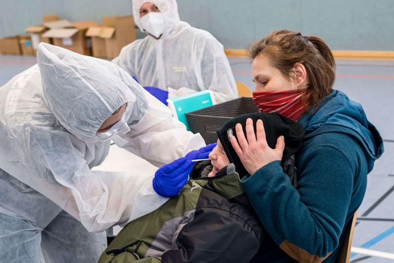 دراسة تزعم أن سلالة "كوفيد-19" الجديدة معدية بنسبة 56%!