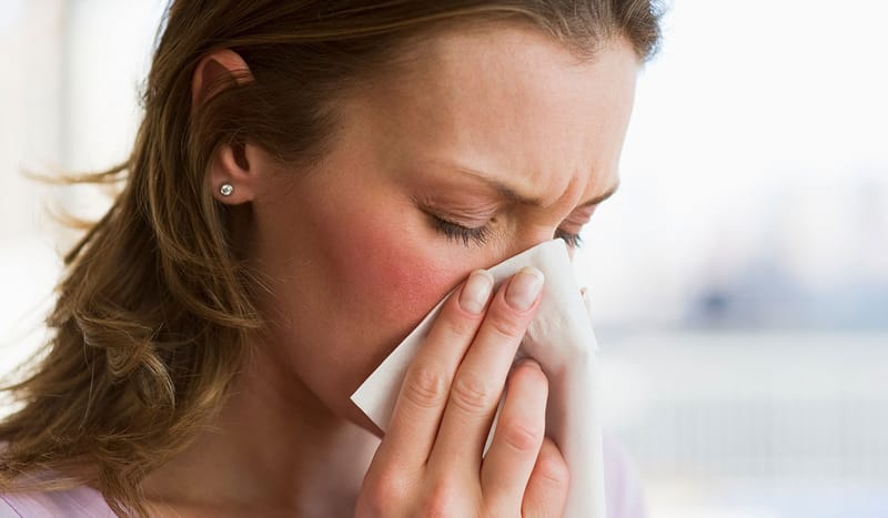 دراسة تساعدك على التمييز بين فيروس كورونا والانفلونزا في المنزل