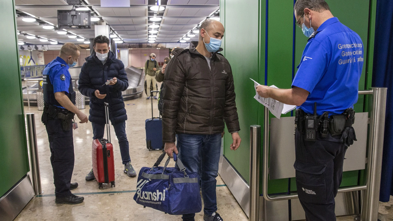 ما هي اختبارات "كوفيد-19" المطلوبة للسفر الدولي؟