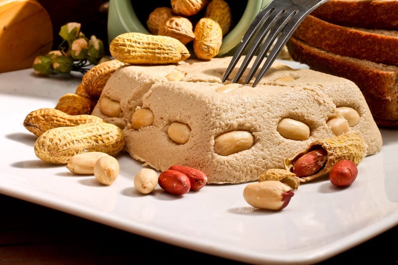 هذا ما يحدث لجسمك عند تناول الحلاوة الطحينية