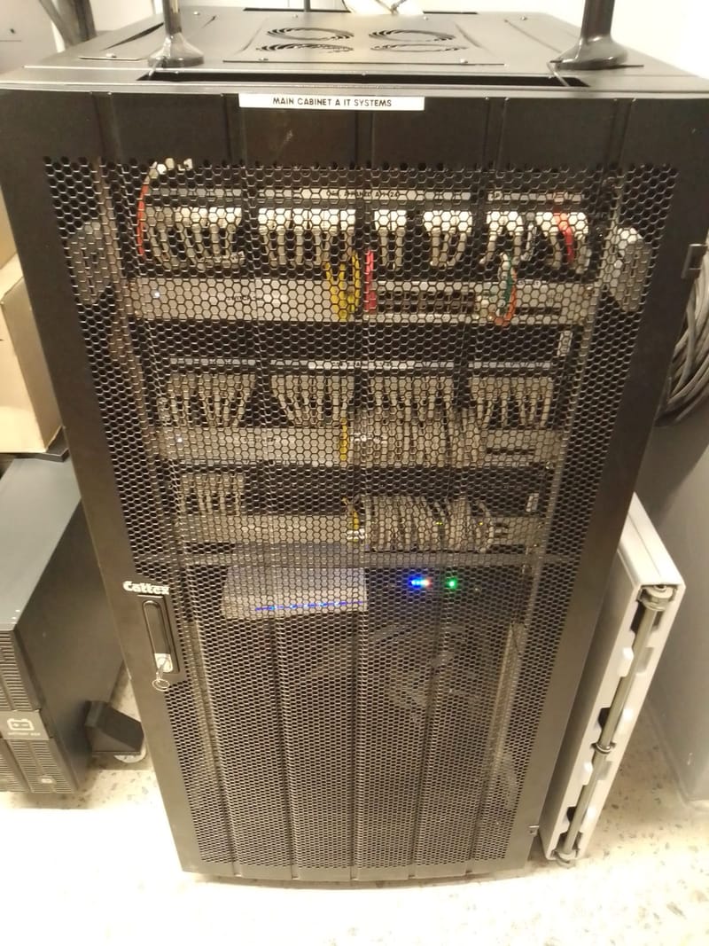 umbrella it &electronic services image