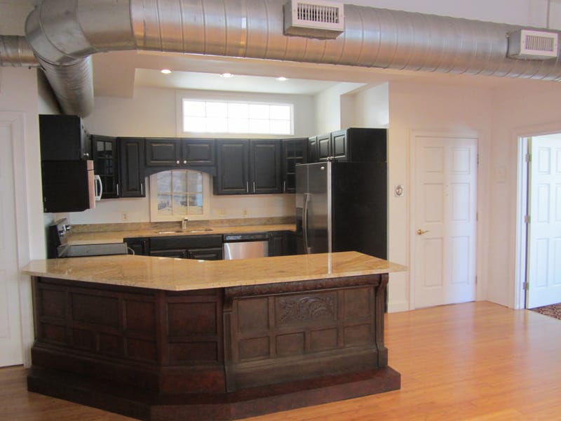 524 9th Street - Residential Apartments - UNIT AVAILABLE @ $1,250.00 per month