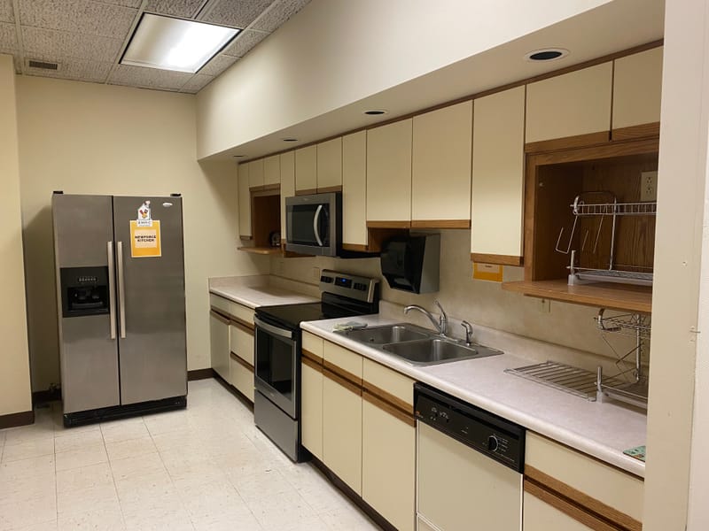 MEZZANINE LEVEL - AVAILABLE FOR LEASE $16.00 SQ.FT.