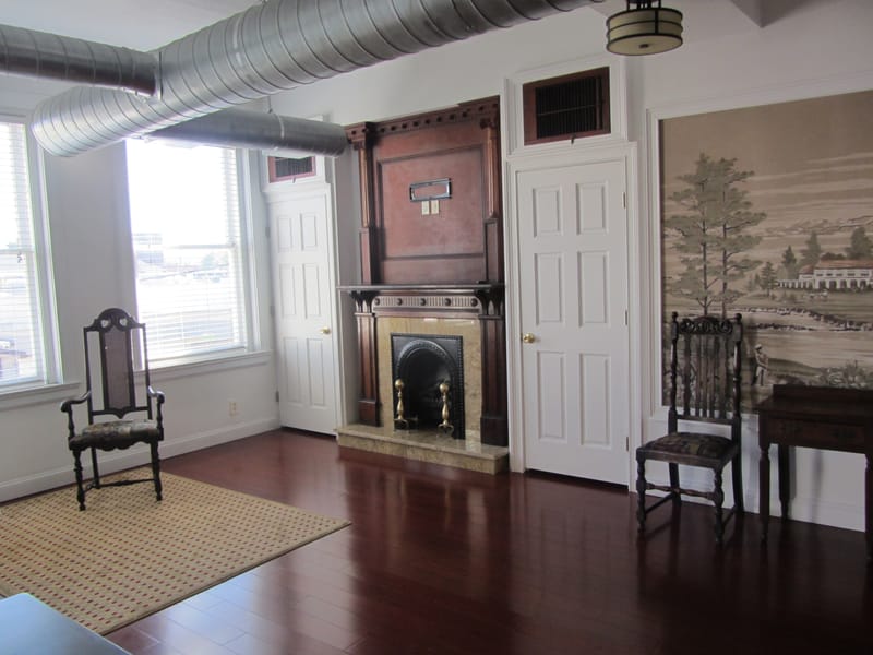 524 9th Street - Residential Apartments - UNIT AVAILABLE @ $1,250.00 per month