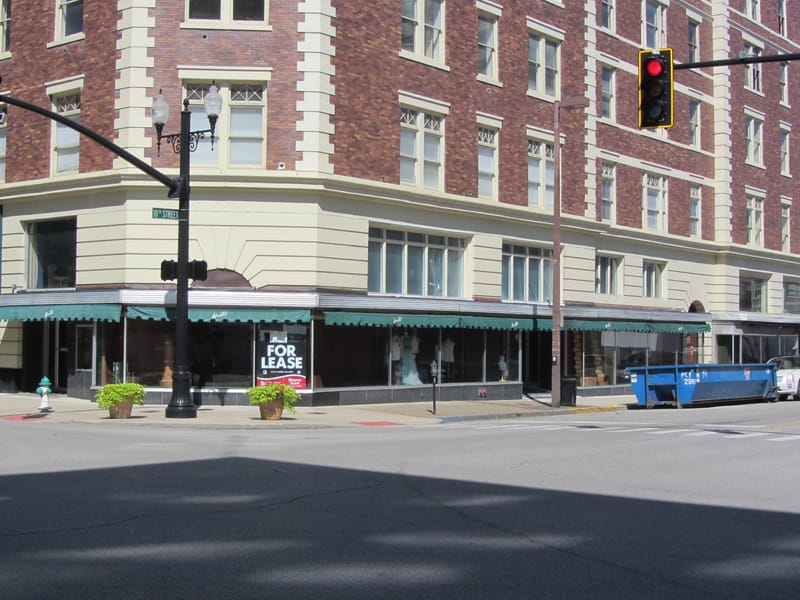 950 4th Avenue - Commercial Office or Retail Space for Lease