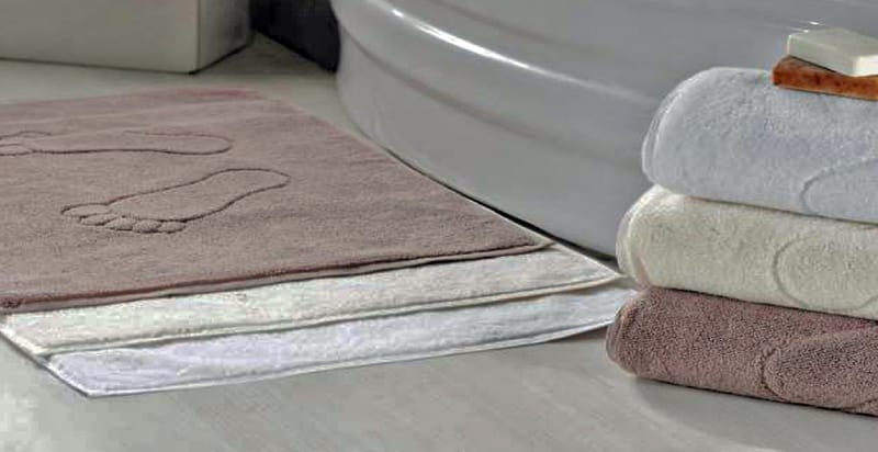 Hotel Towels, Bathrobes & Foot towels