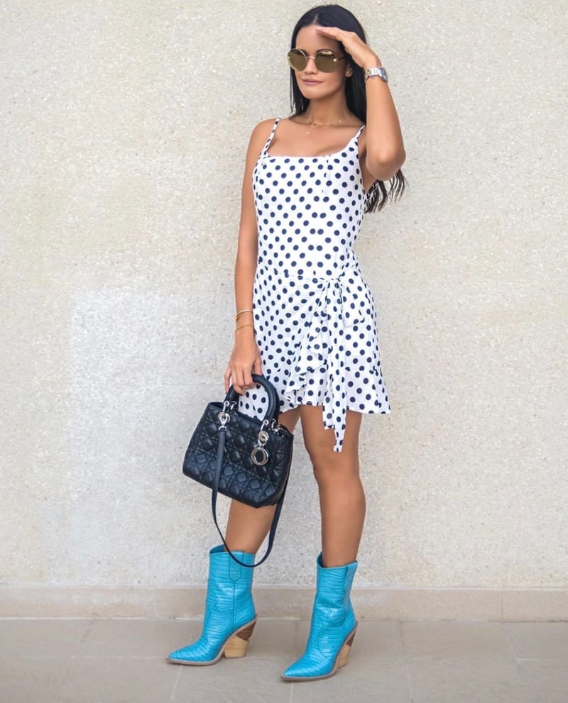 Los vestidos en esta temporada se llevan con botas