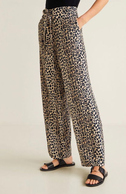 Pantalones rectos y estampados, de vuelta a nuestros outfits