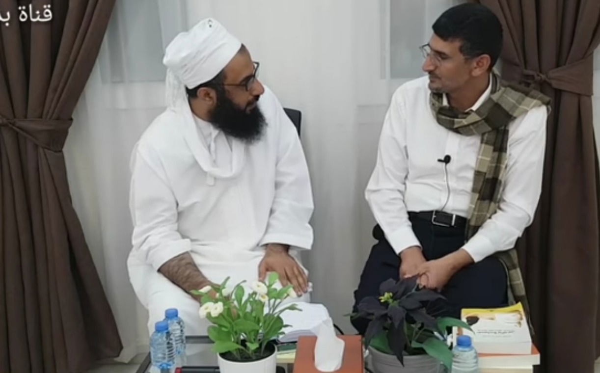حوار حول المدرسة الزيدية مع المفكر والباحث اليمني  محمد يحيى عزان