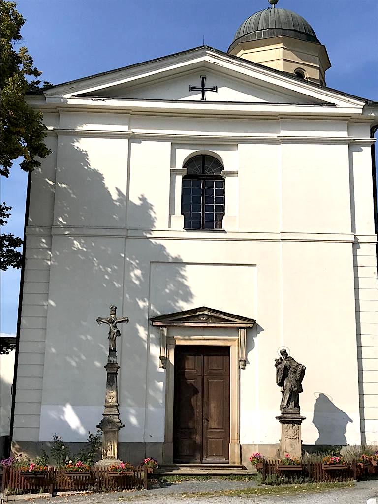 klassizistische Kirche bei der Eulenburg