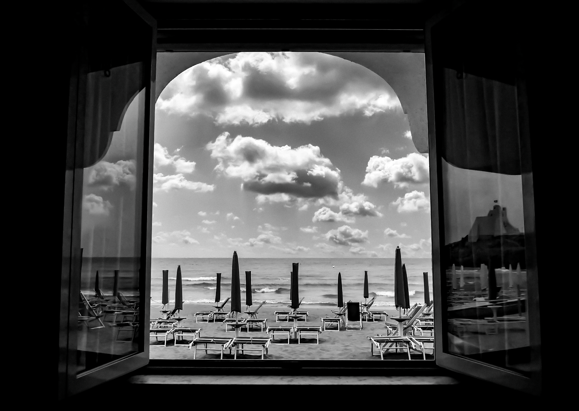 Polyptych of sky, sea and sand ...