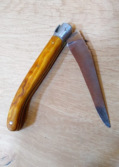 Restauration petit Laguiole.