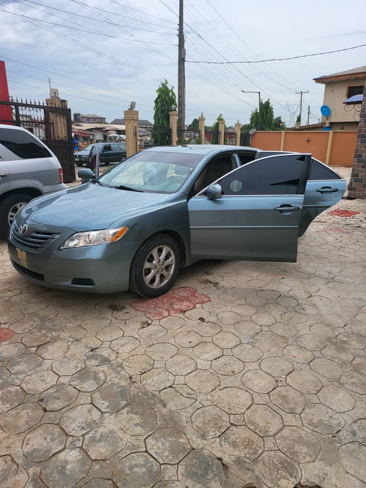 TOYOTA CAMRY 09