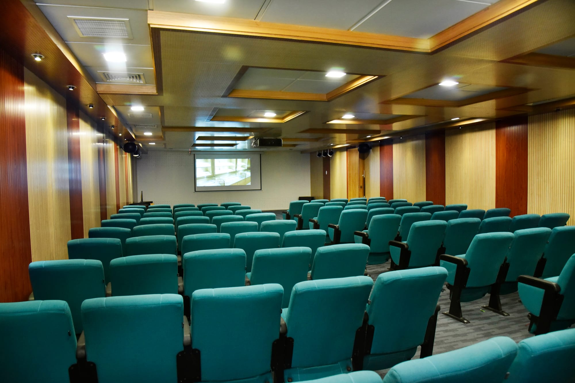 Auditorium Cum Cineplex