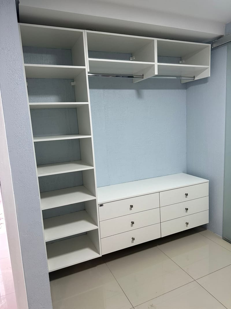 Closet aberto RF18