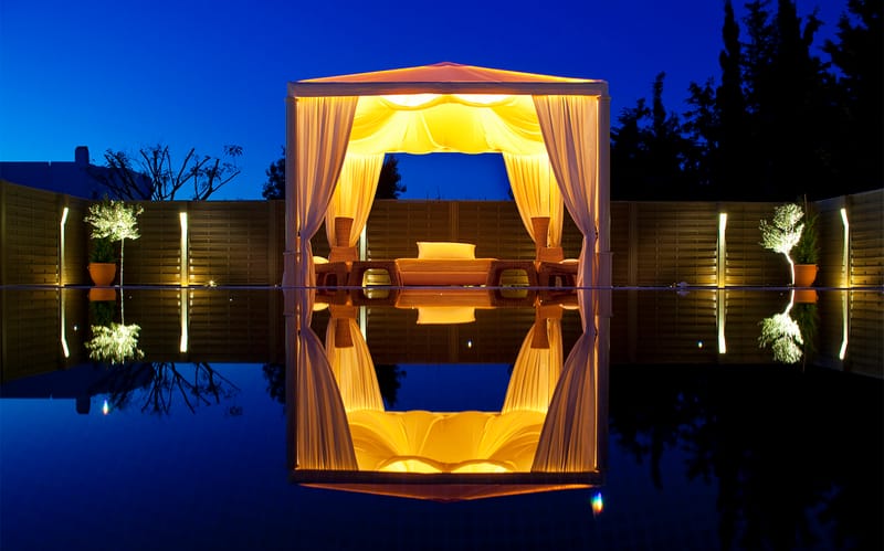 Aspects to consider while choosing pergolas in season